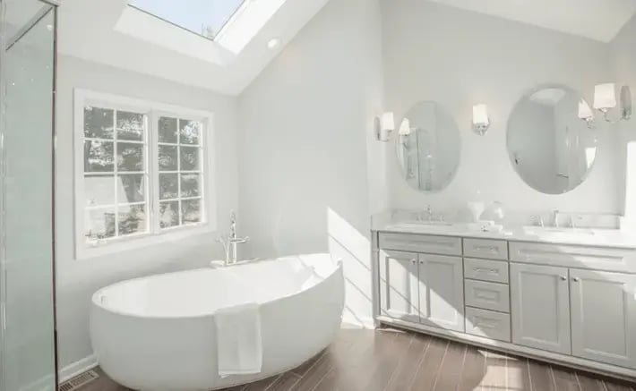 Remodeled_primary_bathroom_with_skylight