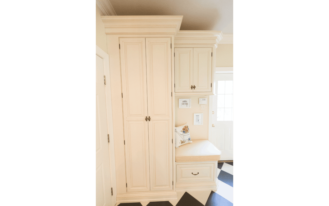 French-Country-Mudroom_Collegeville-PA_6-Dlightbox
