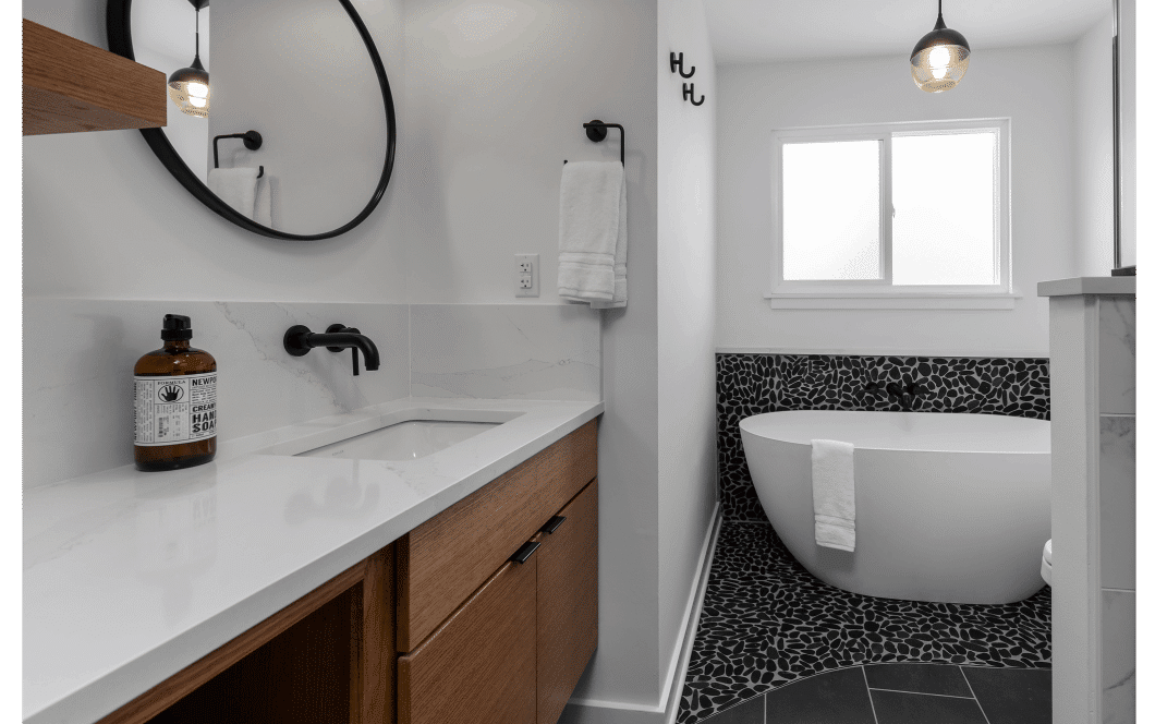 Stylish-Master-Bath_Warrington-PA_2-Dlightbox