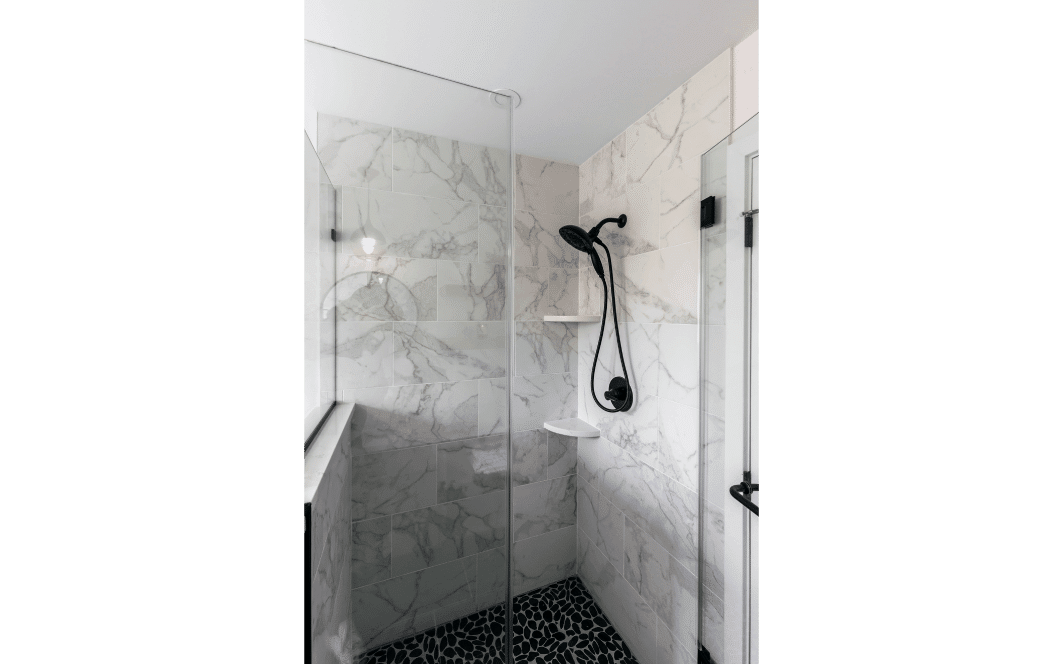 Stylish-Master-Bath_Warrington-PA_5-Dlightbox
